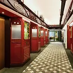 Island Shangri-La, Hong Kong