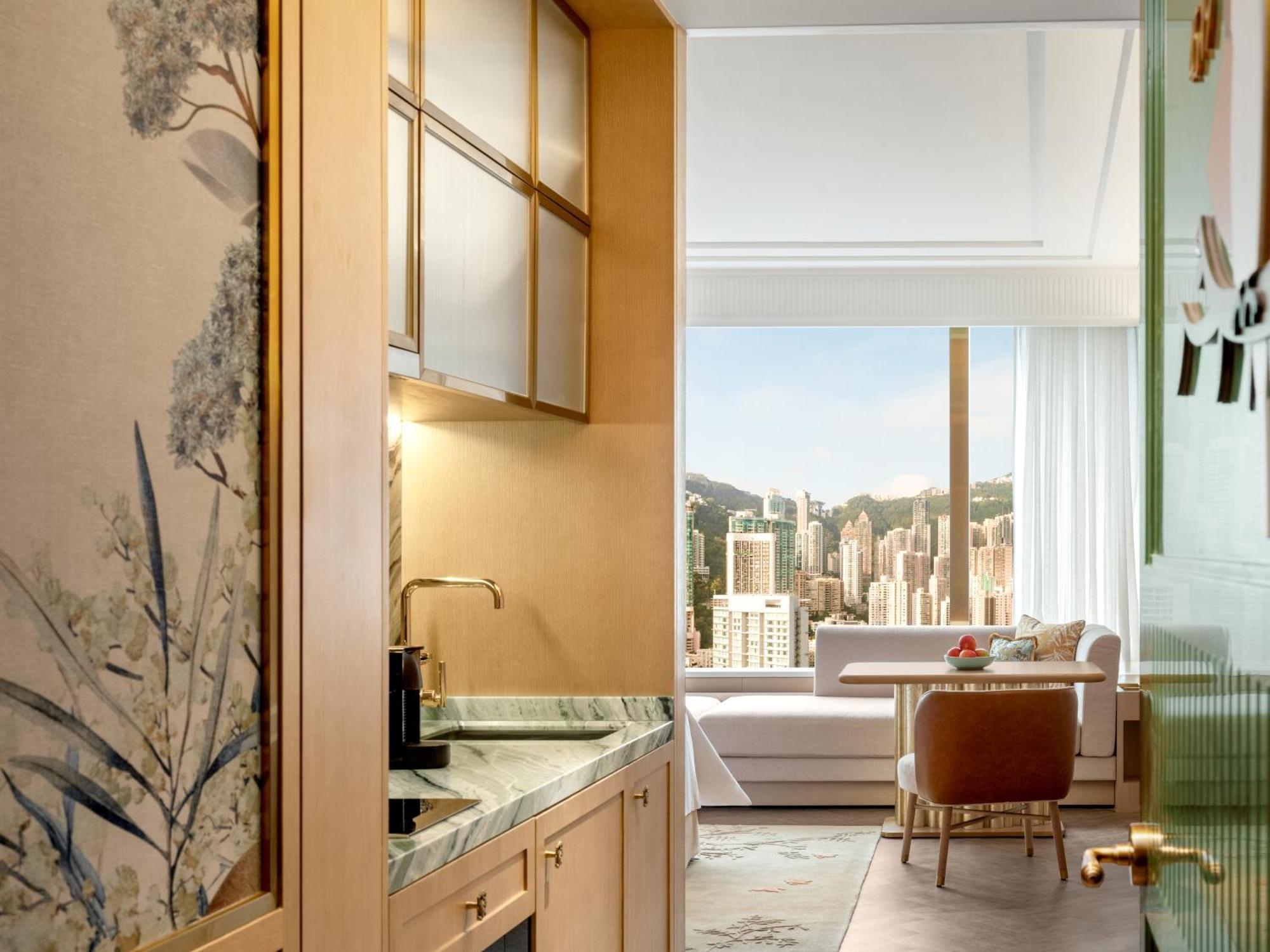 Island Shangri-la, Hong Kong
